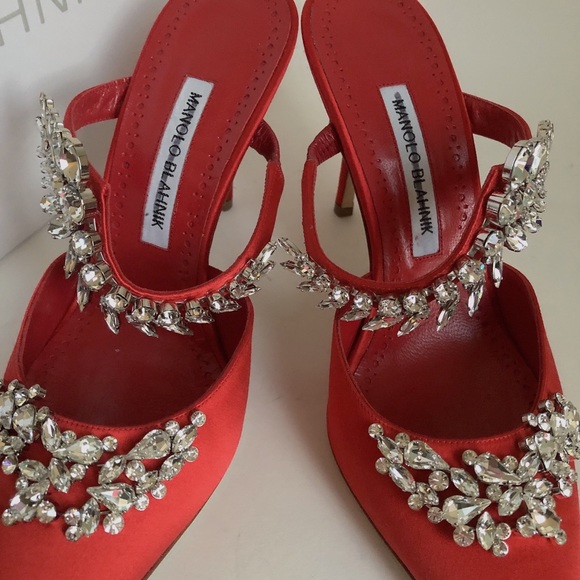 Manolo Blahnik Lurum 90 Embellished Satin Mules - Picture 3 of 13